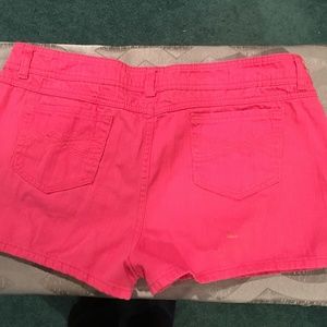 So denim shorts